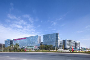Crowne Plaza Guangzhou Huadu by IHG - Free Shuttle bus between hotel to Exhibition Center During Canton Fair